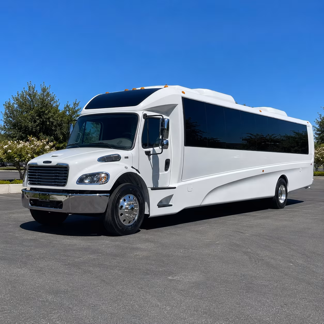 bus rentals for bands performers and music groups traveling through knoxville