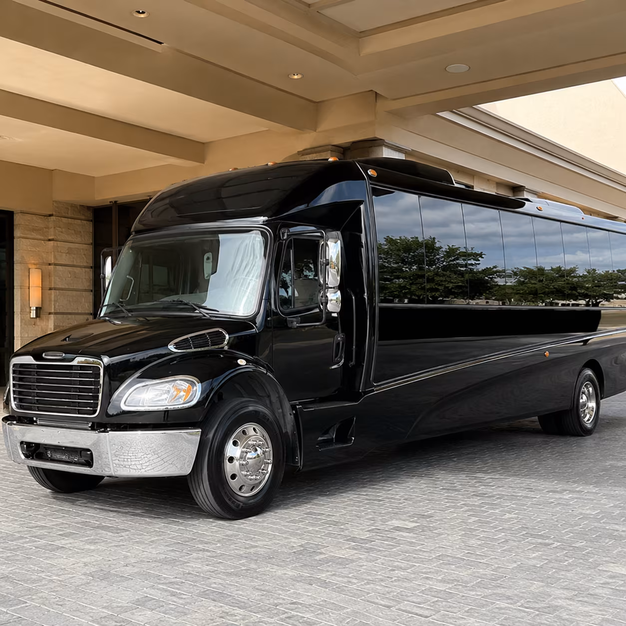 knoxville 18 passenger minibus