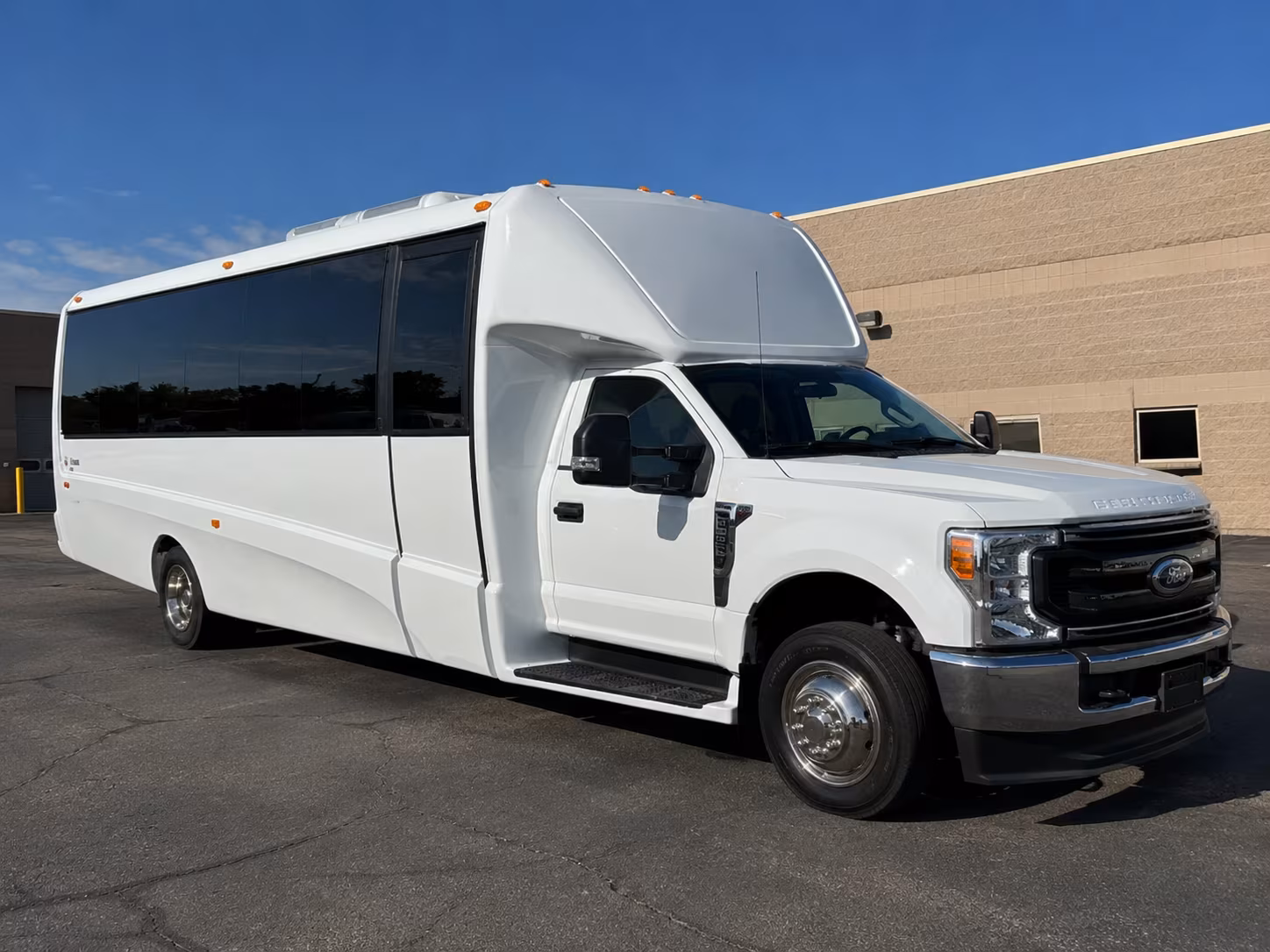 knoxville employee transportation onboard seating