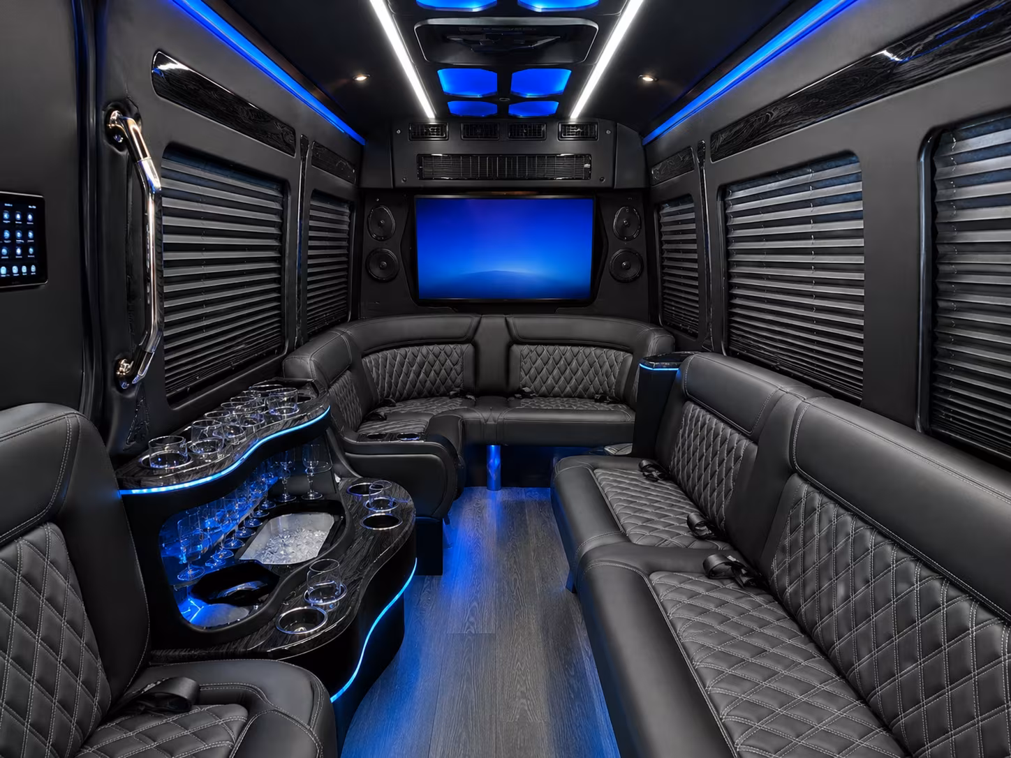 knoxville long distance transportation onboard seating