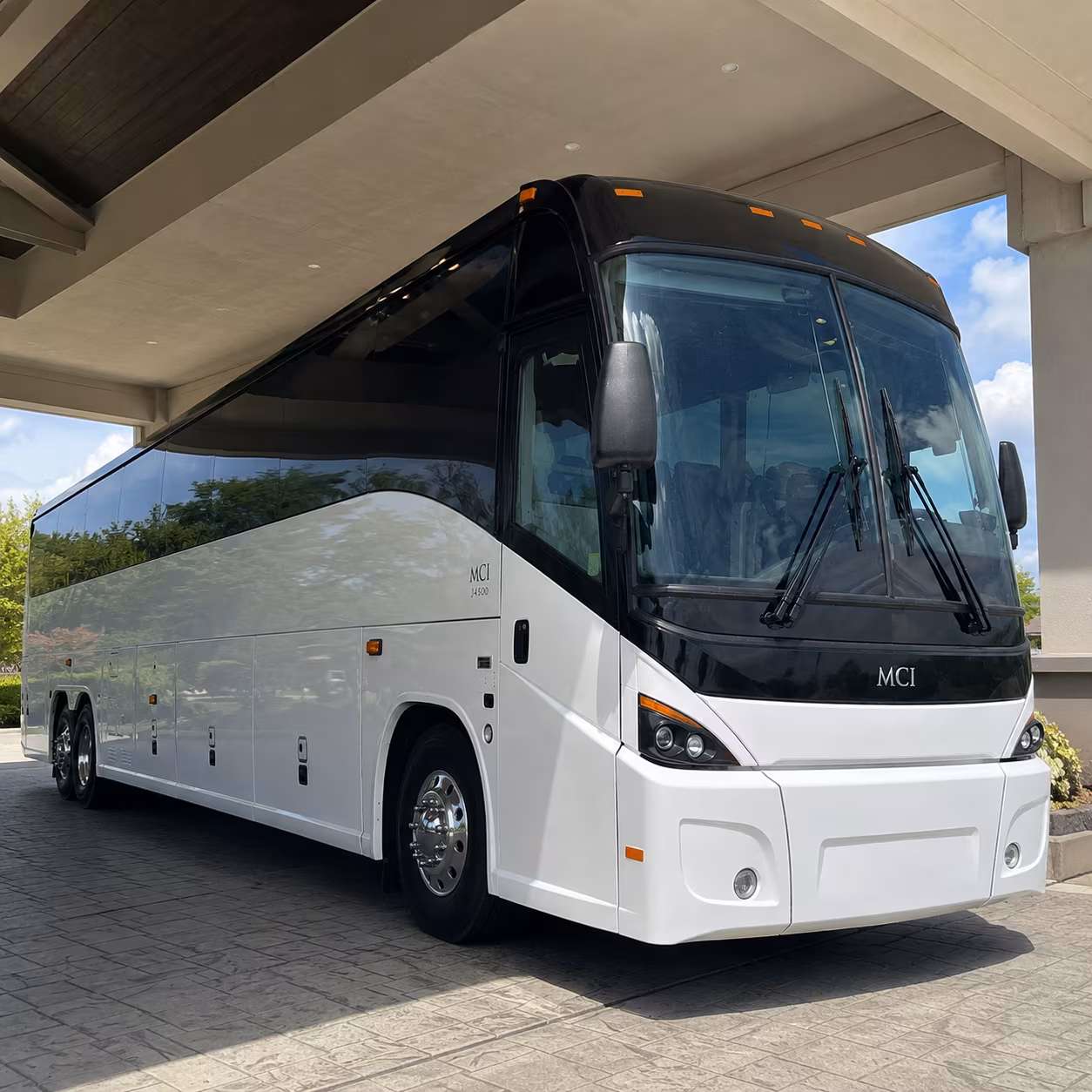 long distance charter buses from knoxville to away games and race weekends